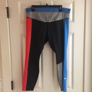 Nike Athletic/Athleisure Capris Leggings, 1X, NWT!